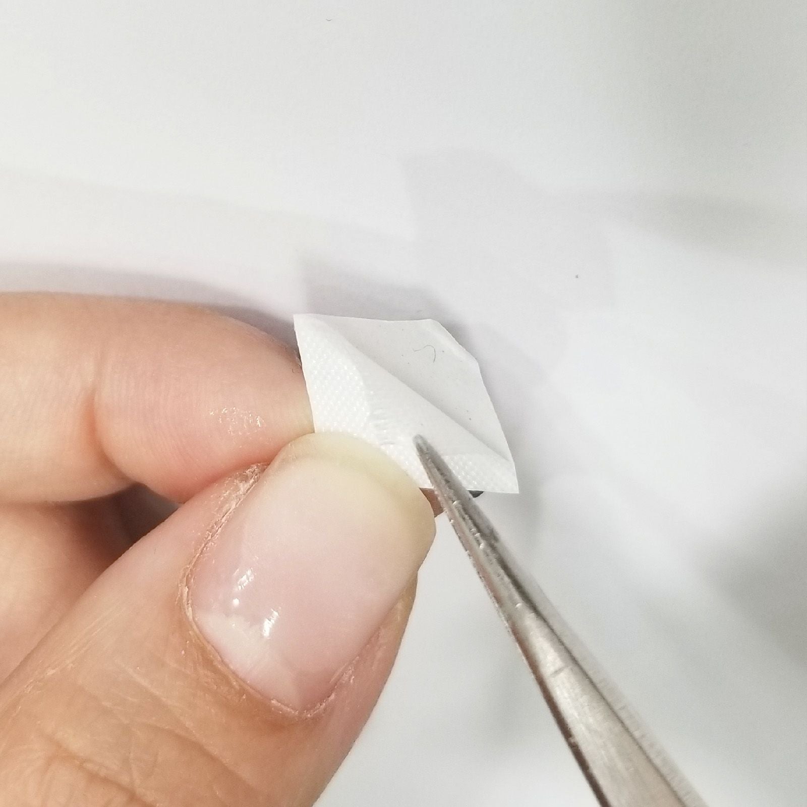 マニキュア(ポリッシュ)を使った補強のやり方