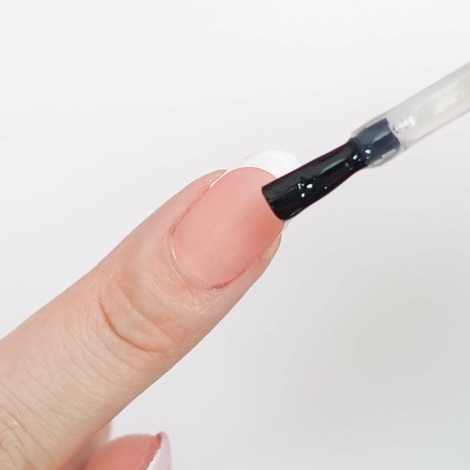 フレンチネイルのやり方