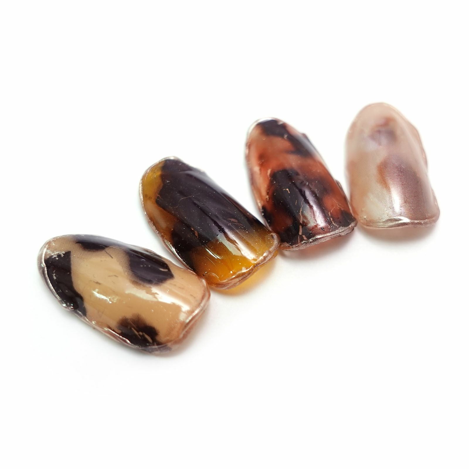 べっ甲ネイルが簡単に！