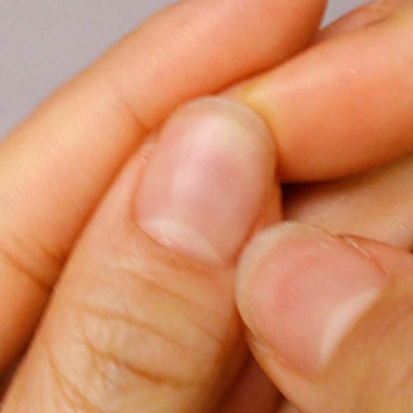 爪強化ファイバージェルを使った、爪強化の方法