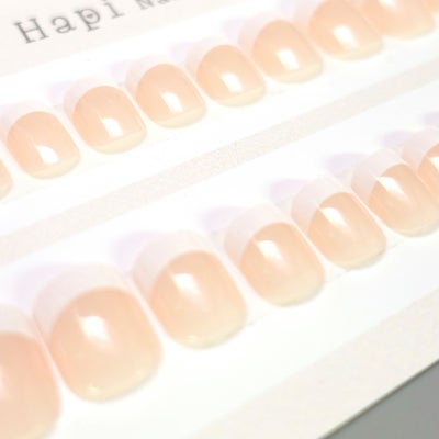 短めフレンチネイルデザイン[デザイン済ネイルチップ]